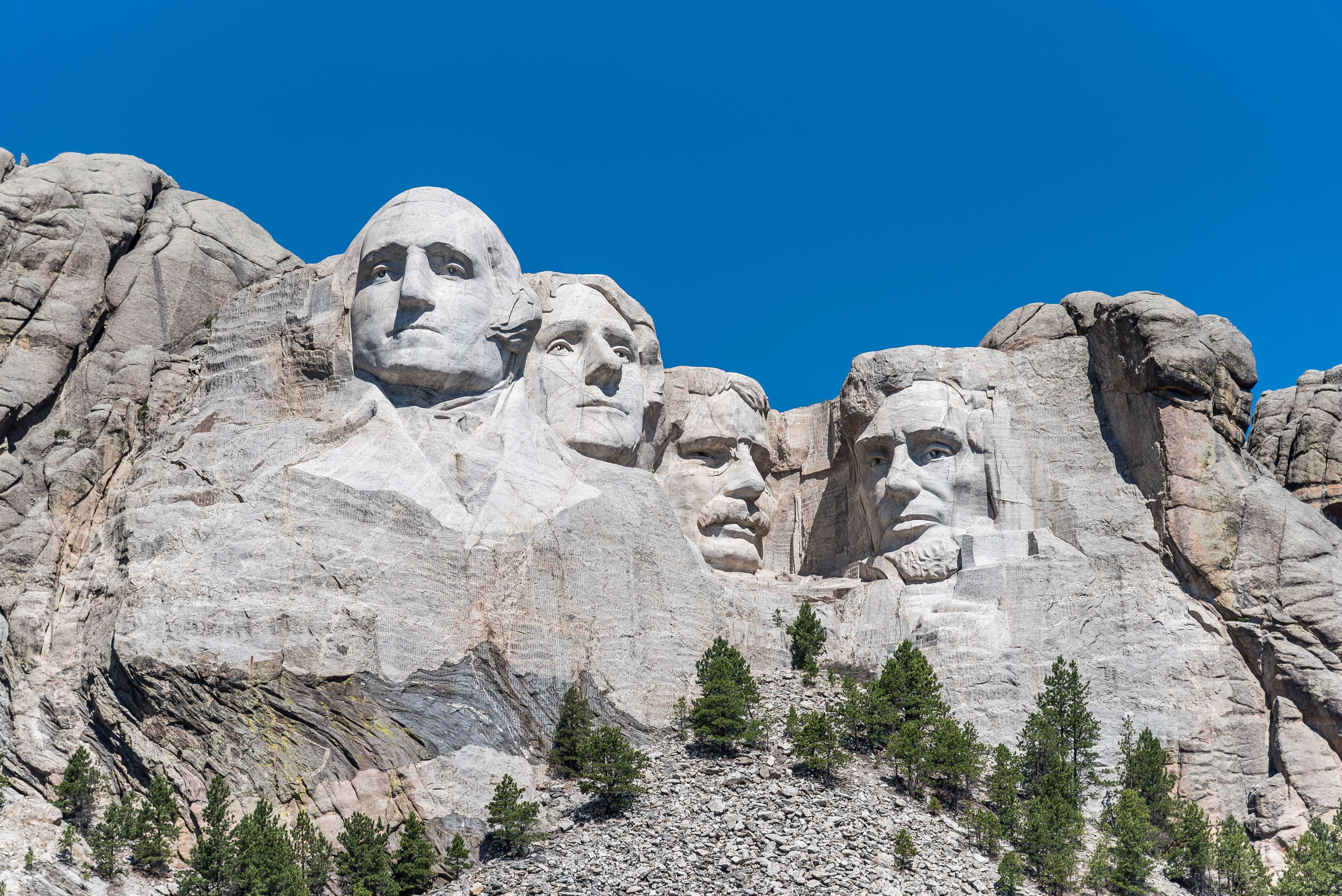 U.S. Trusts and LLCs: A Strategic Solution for Global Families and Investors